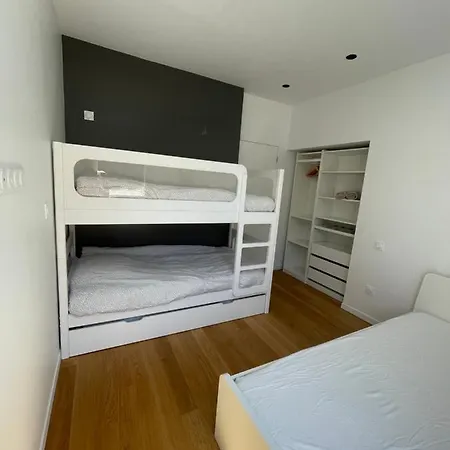 De 75m2 A 200m De La Apartamento
